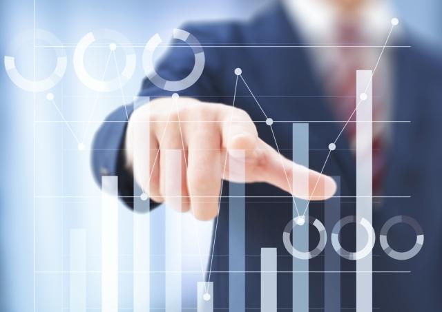 Salesforce（セールスフォース）のCRMの特徴や機能・企業の向き不向きを解説