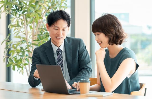 データマイニングとは？意味や手法、6つのプロセスをわかりやすく解説