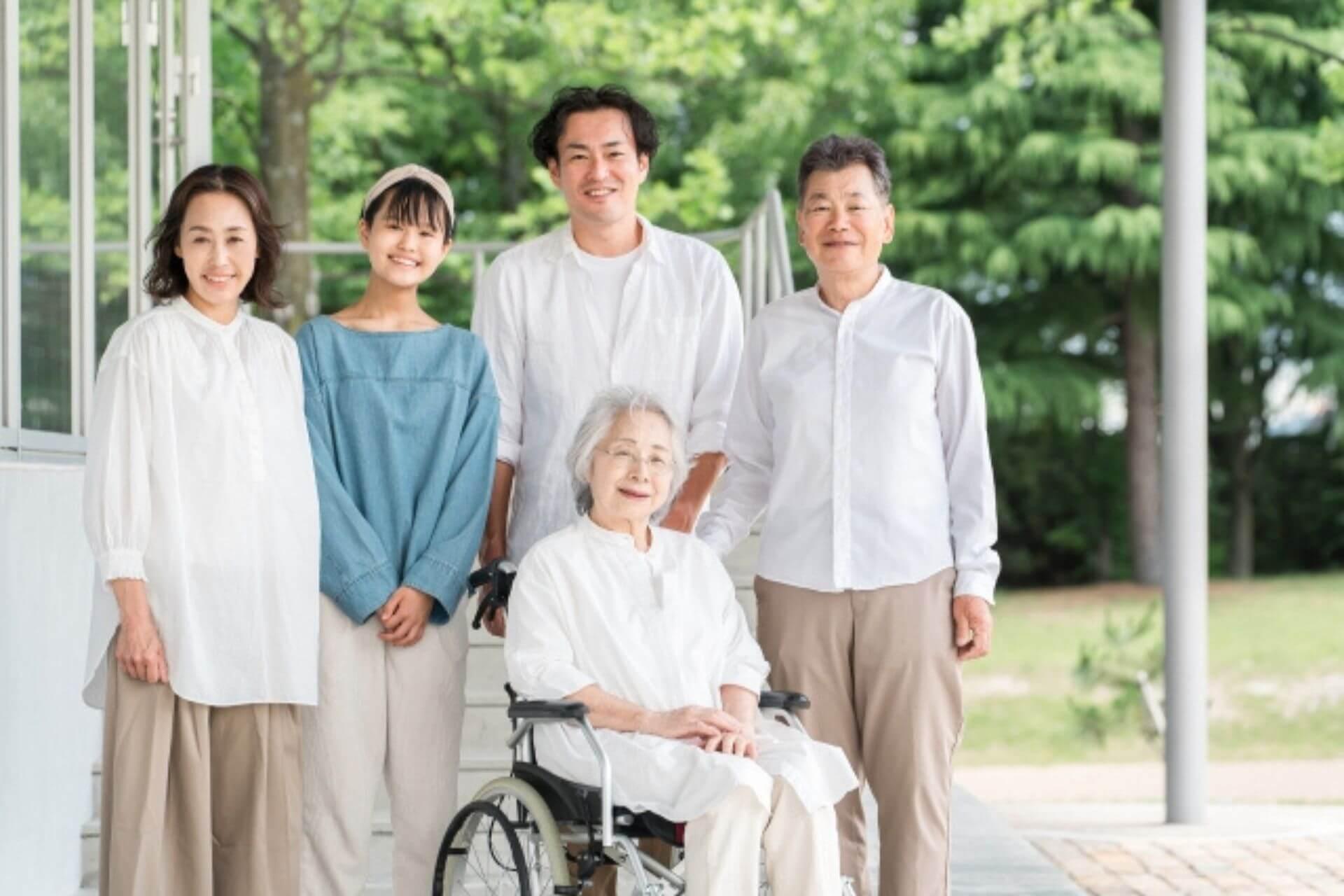 介護現場でCRMをどう活用する？業務での活用イメージと選び方のポイントを解説