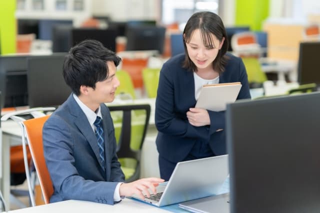 CRMのデータ連携とは?メリットや連携方法、成功事例や注意点を解説