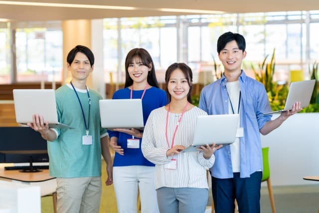 SFAの導入率は?市場規模や導入メリット、おすすめのツールも紹介
