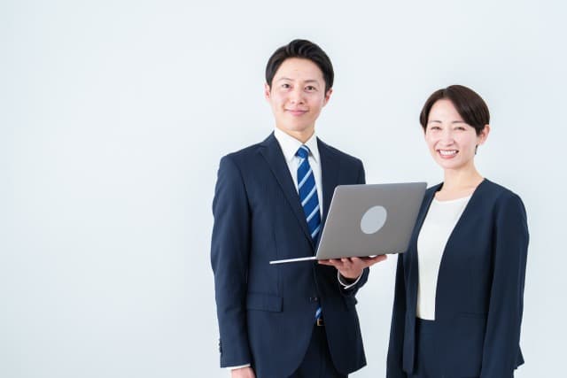 名刺管理をエクセルで行う方法とは?無料テンプレートや作成手順も解説