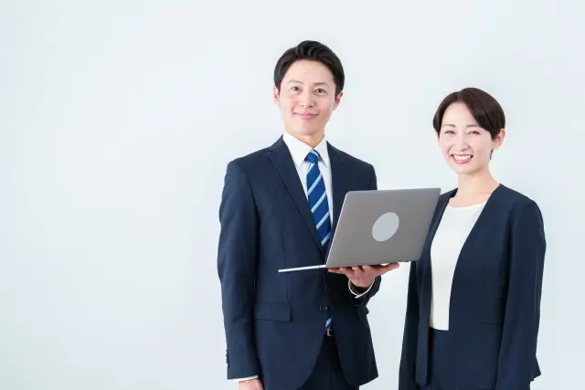 名刺管理をエクセルで行う方法とは？無料テンプレートや作成手順も解説