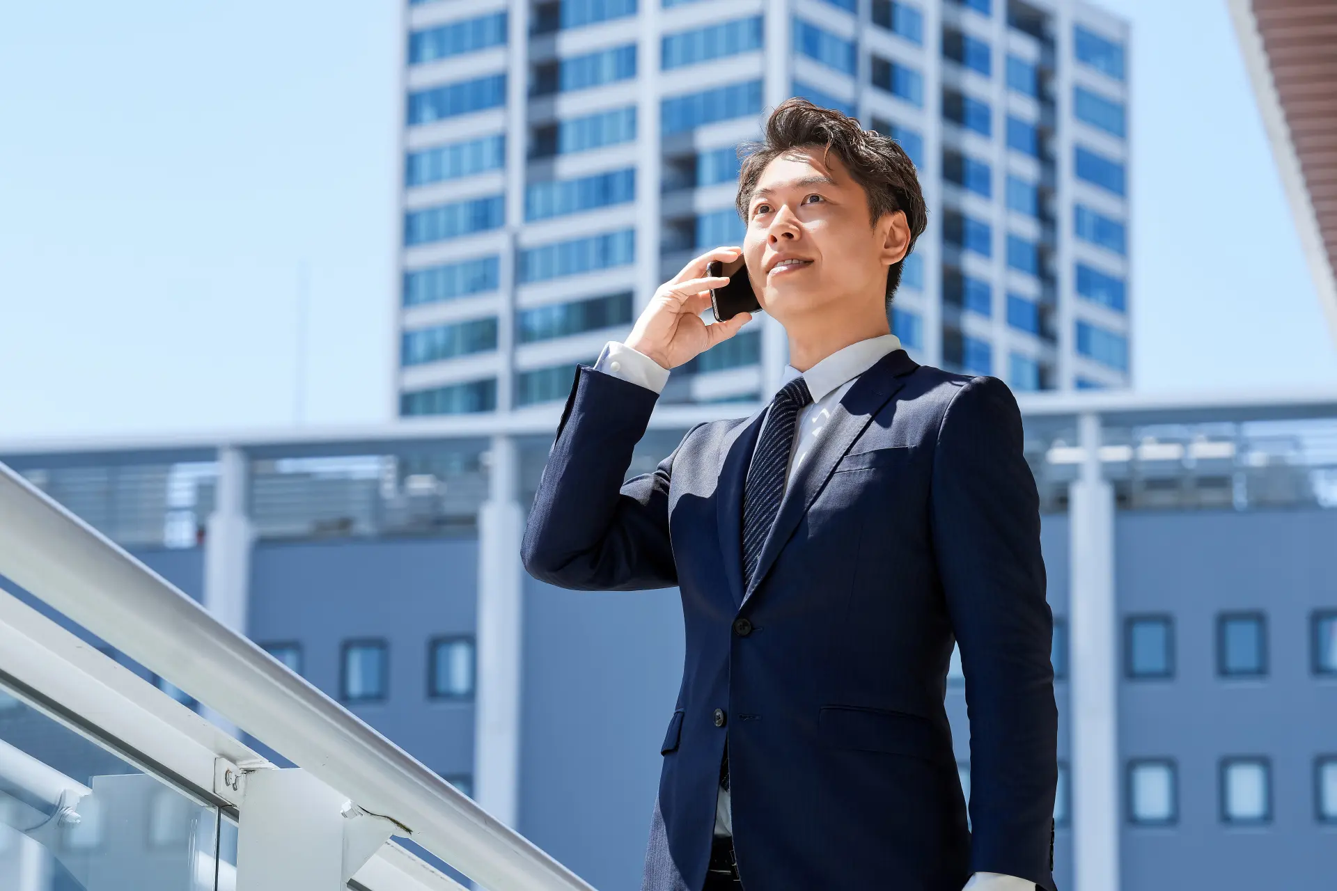 飛び込み営業とは？成果を高める効果的な9つのコツと継続のポイントを解説